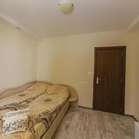 Victoria Hotel Rooms & Victoria Apartment Veliko Tarnovo Exterior photo