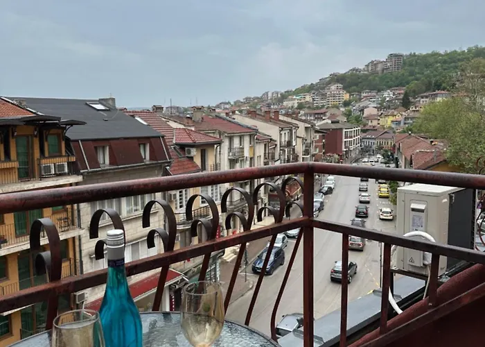 Victoria Hotel Rooms & Victoria Apartment Veliko Tarnovo